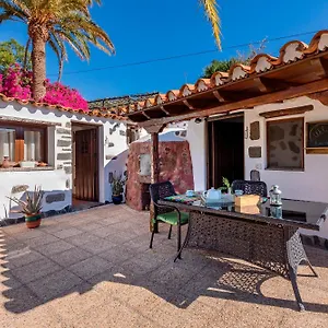 Casas De La Rueda - La Casita Santa Lucia